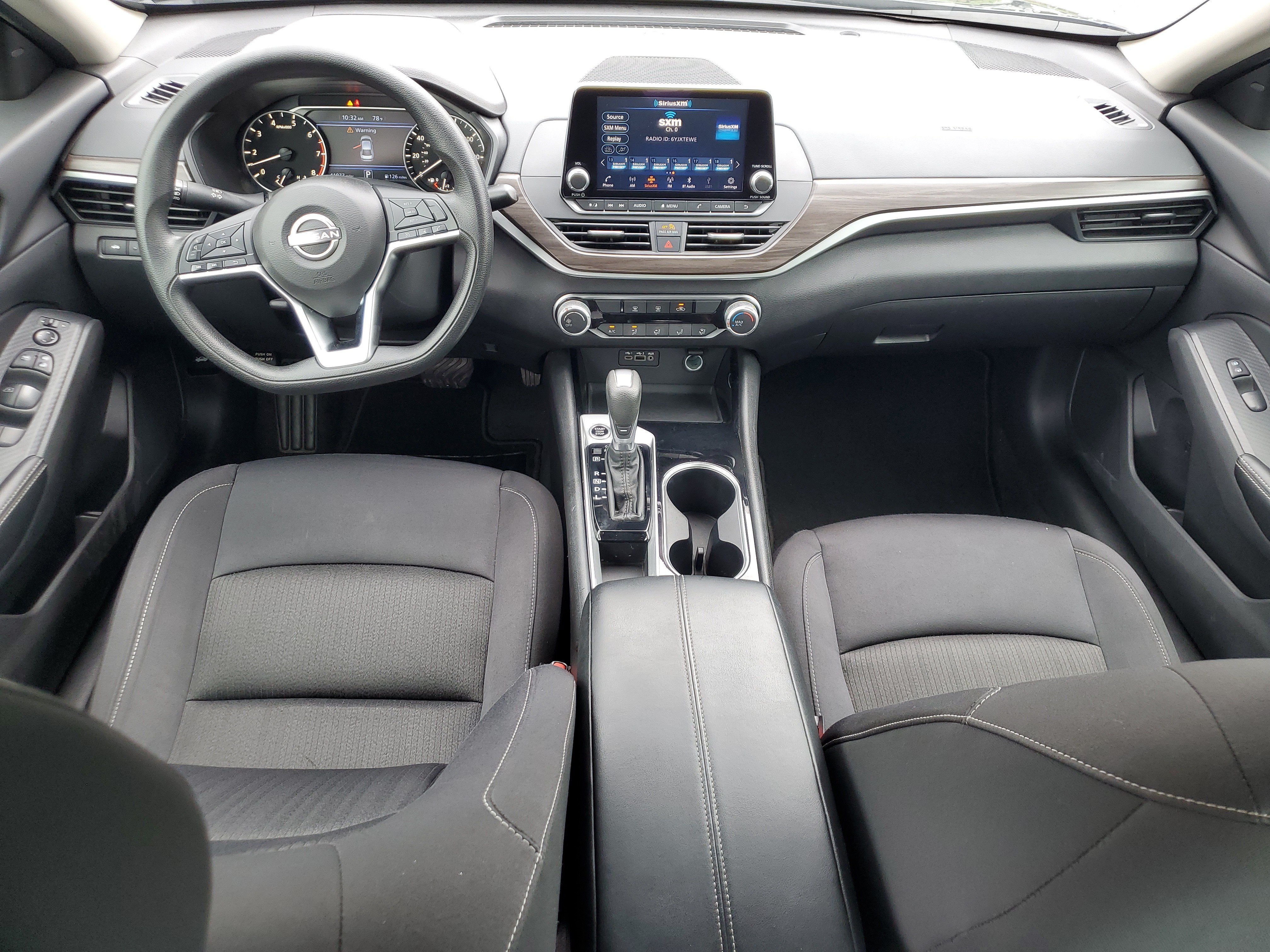 Used 2024 Super Black Nissan 2.5 SV image 15