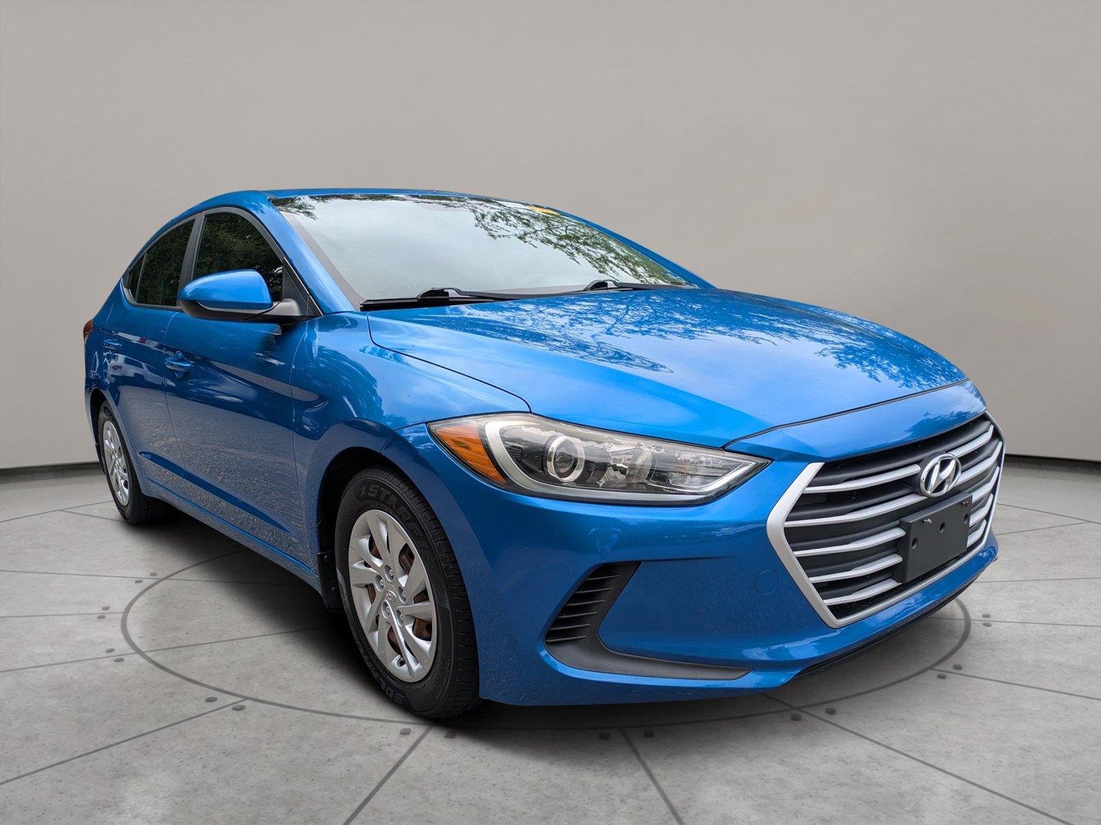 Used 2017 Electric Blue Hyundai SE image 1