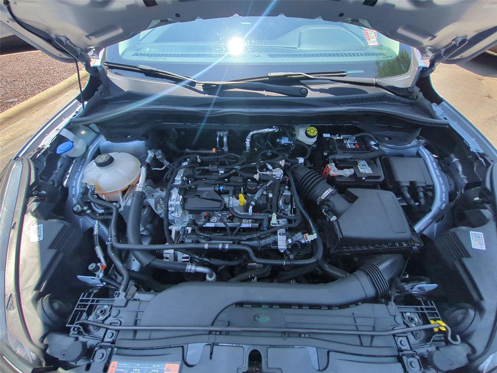 Used 2022 Iced Blue Silver Ford SE image 39
