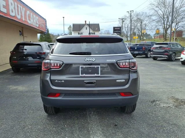 2022 Jeep Compass Latitude - Photo 6