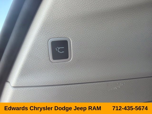 Used 2023 Black Chrysler LX image 24