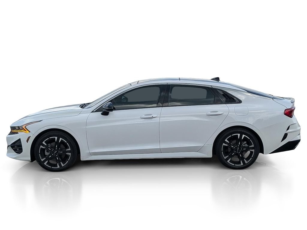 Used 2022 White Kia GT-Line image 9