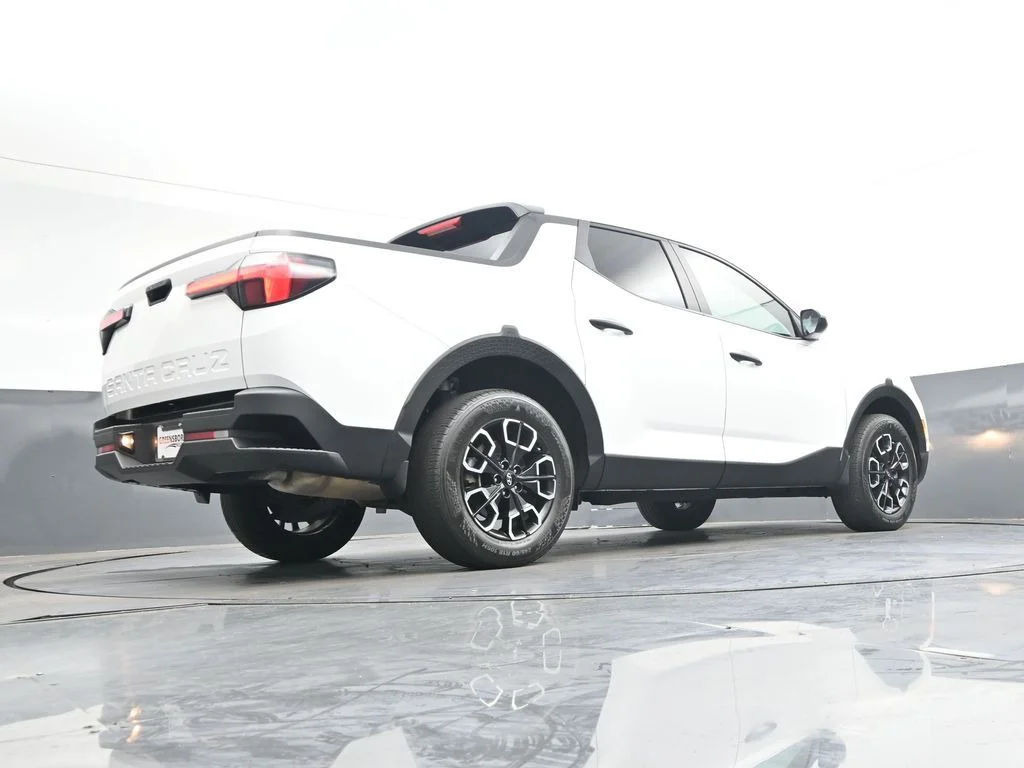 Used 2023 White Hyundai SEL image 41