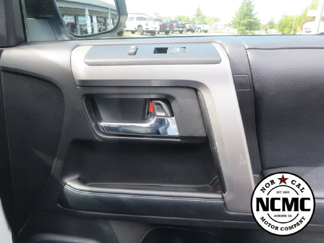 2019 Toyota 4Runner SR5 Premium - Photo 42