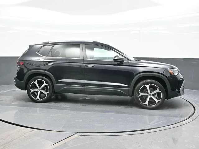 2026 Volkswagen Taos SEL - Photo 8