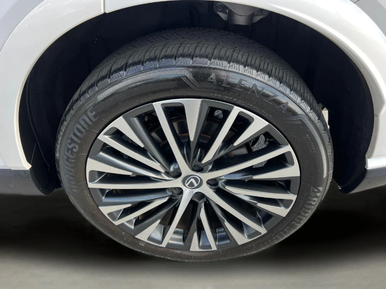 2024 Lexus RX 350 - Photo 21