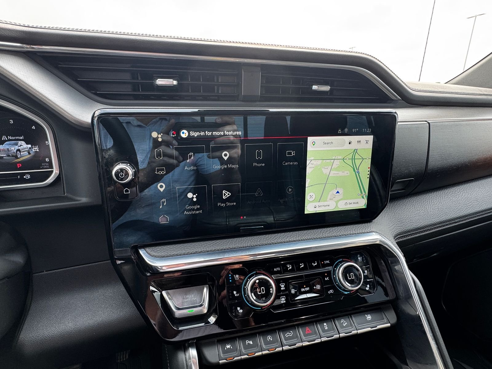 Used 2023 Sterling Metallic GMC Denali image 19