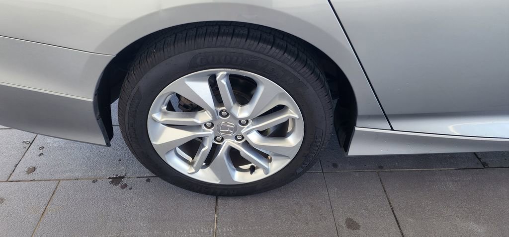 Used 2018  Honda LX 1.5T image 11