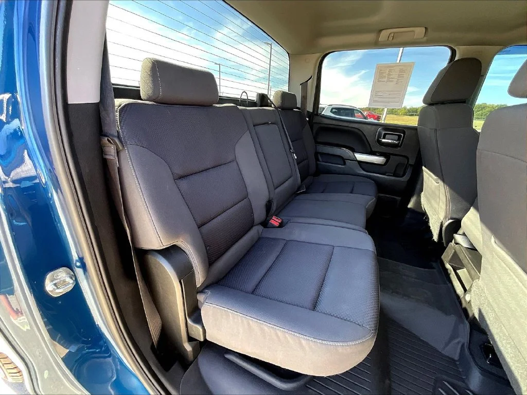 Used 2018 Blue Chevrolet LT image 14