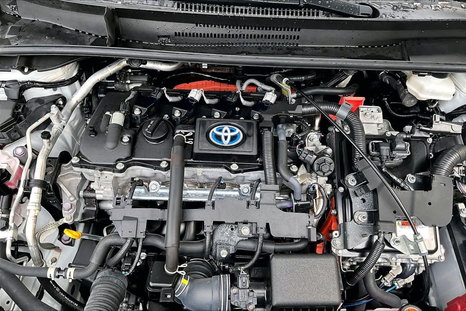 Used 2024 Ice Cap Toyota Hybrid SE image 33