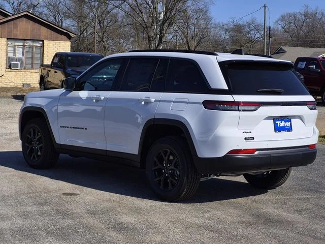 New 2026 Bright White Clearcoat Jeep Altitude image 4