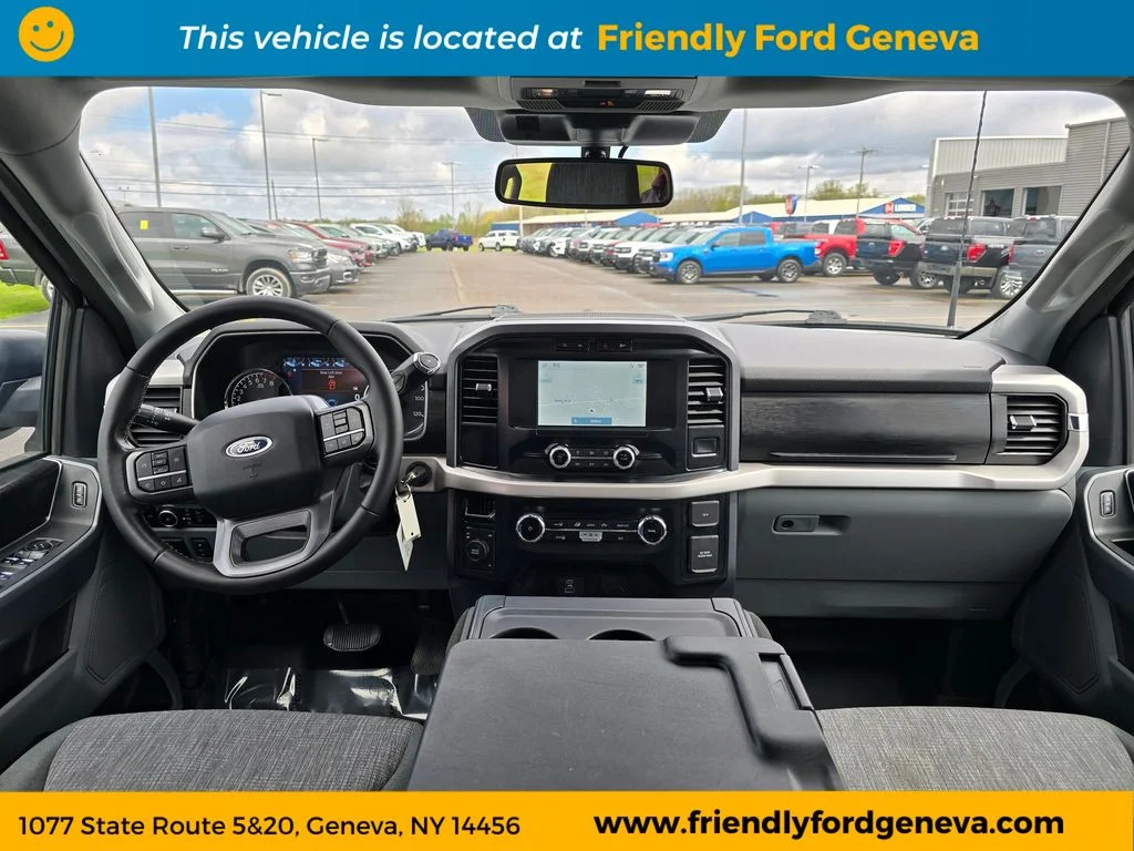 Used 2023 Oxford White Ford XLT image 14