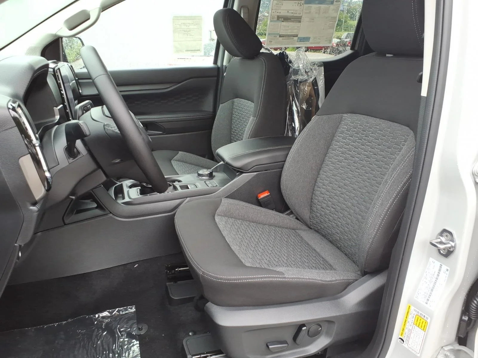 New 2026 Avalanche Ford XLT image 4