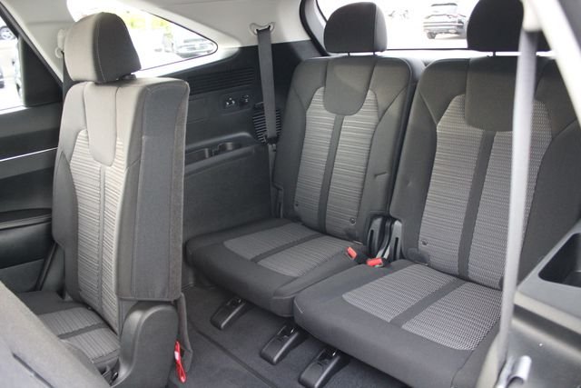 Used 2023 Silver Kia LX image 24
