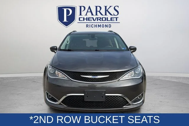 Certified Used 2018 Gray Chrysler Touring L image 2
