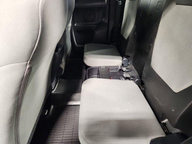 Used 2017 White Toyota SR image 21