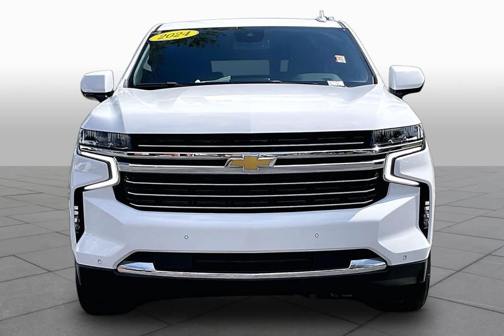 Used 2024 White Chevrolet LT image 4