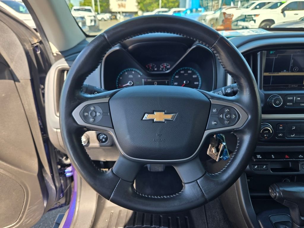 Used 2016 Blue Chevrolet Z71 image 20