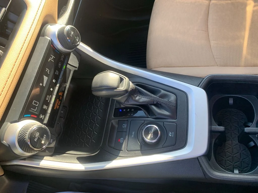 Used 2022 Black Toyota LE image 24