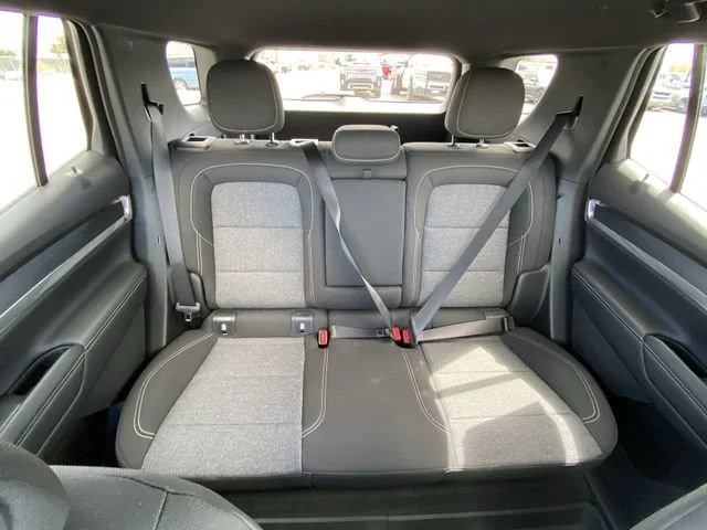 New 2026 Sterling Metallic GMC Elevation image 22