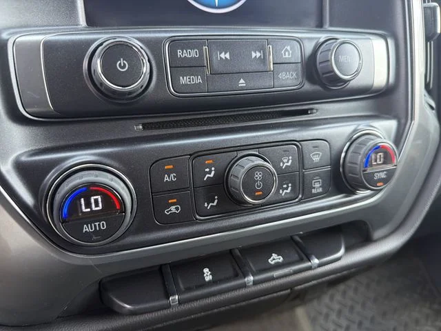 Used 2015 White Chevrolet LT image 19