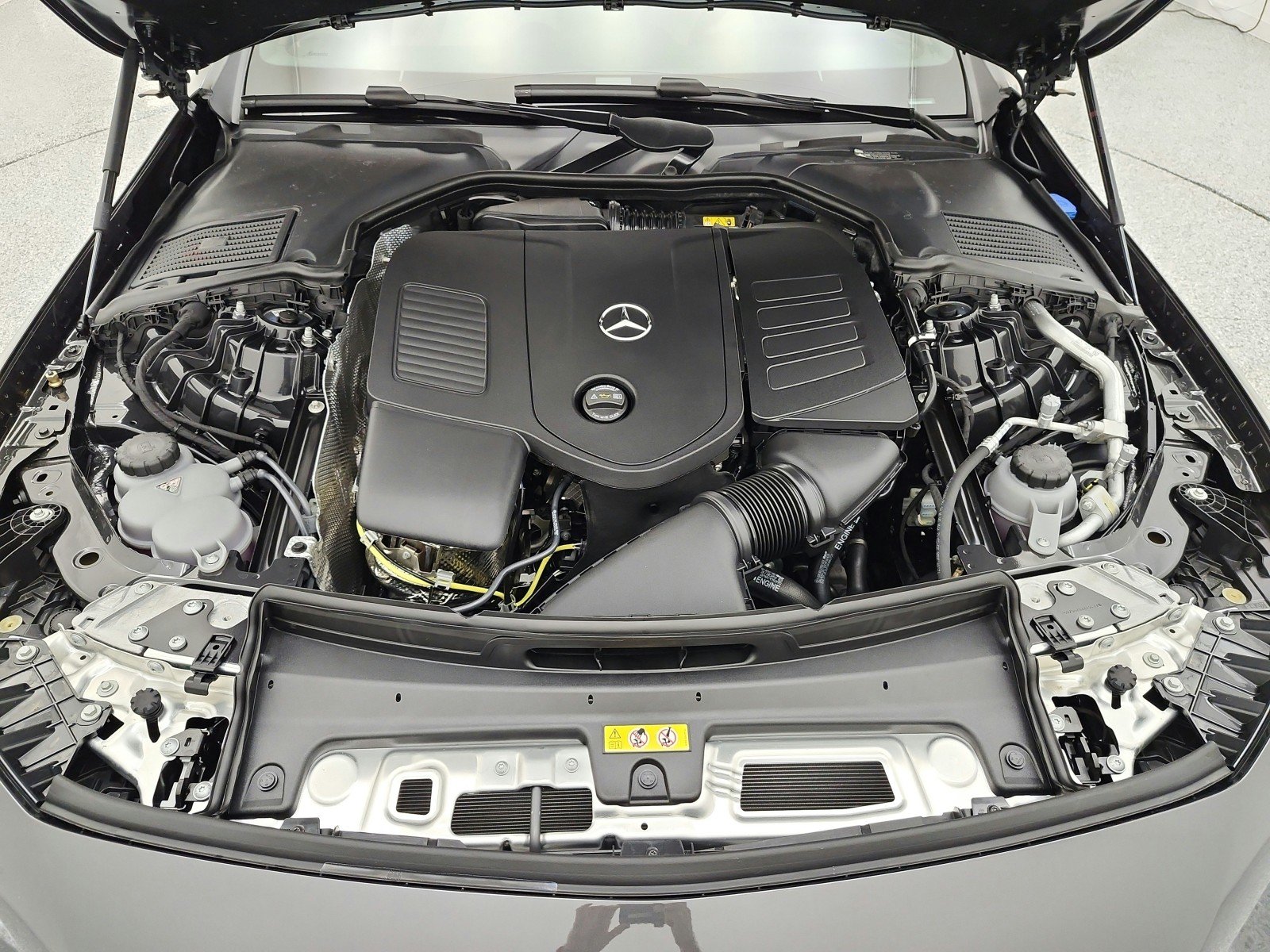 New 2026 Graphite Grey Metallic Mercedes-Benz CLE 300 4MATIC® Coupe image 12