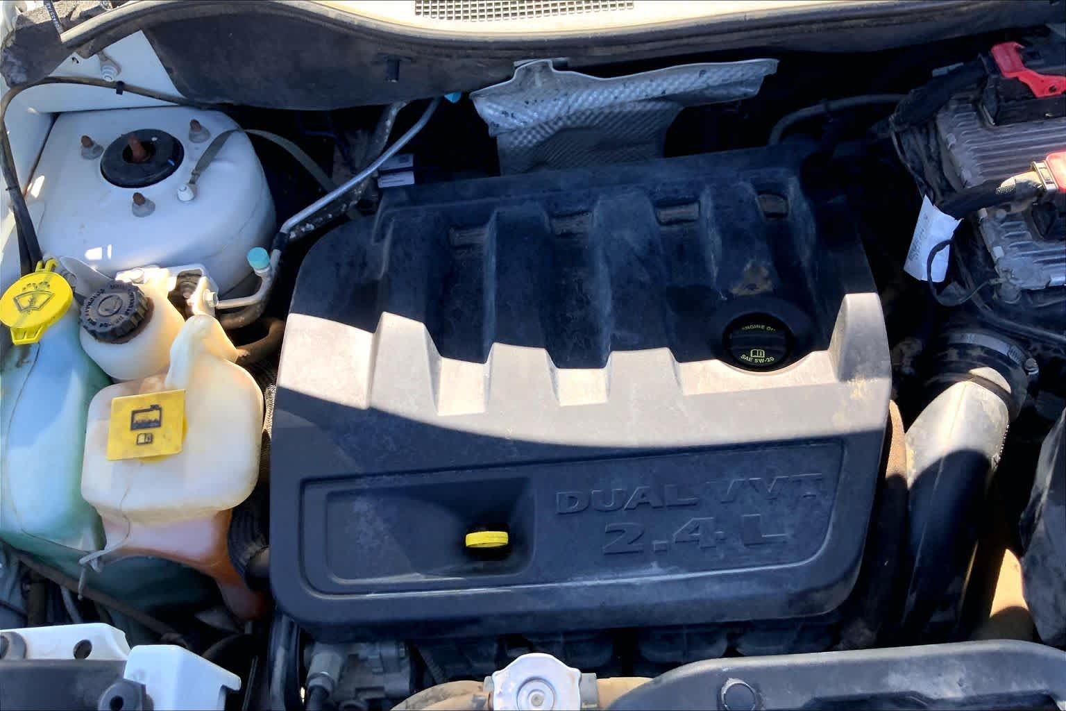 Used 2016 Bright White Clearcoat Jeep Sport image 32