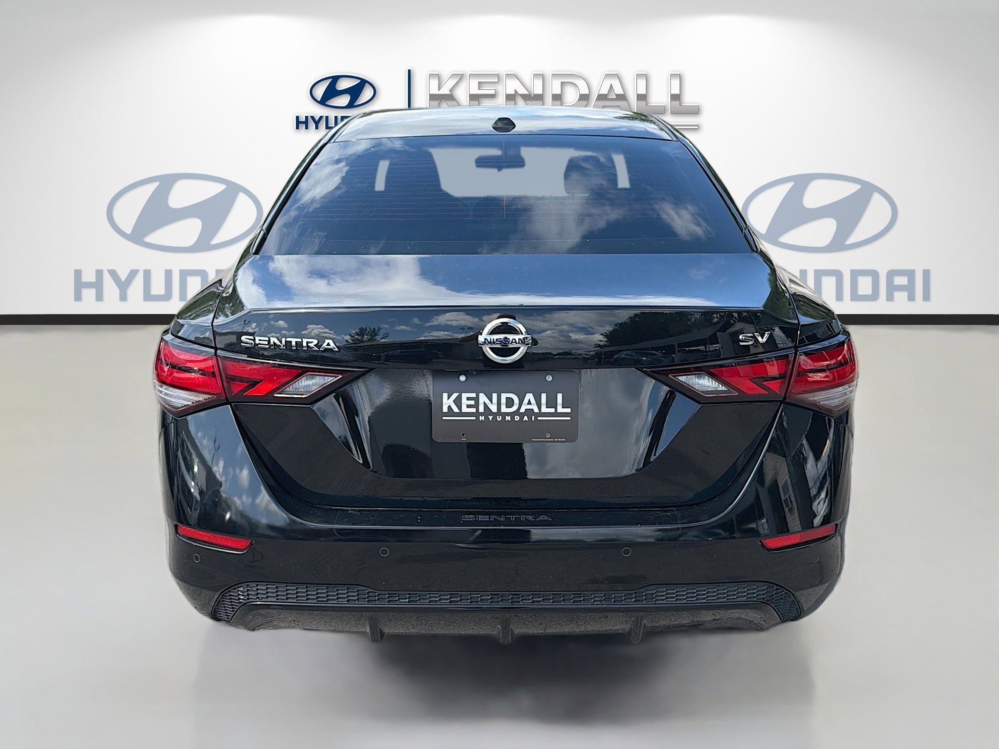 Used 2023 Super Black Nissan SV image 5