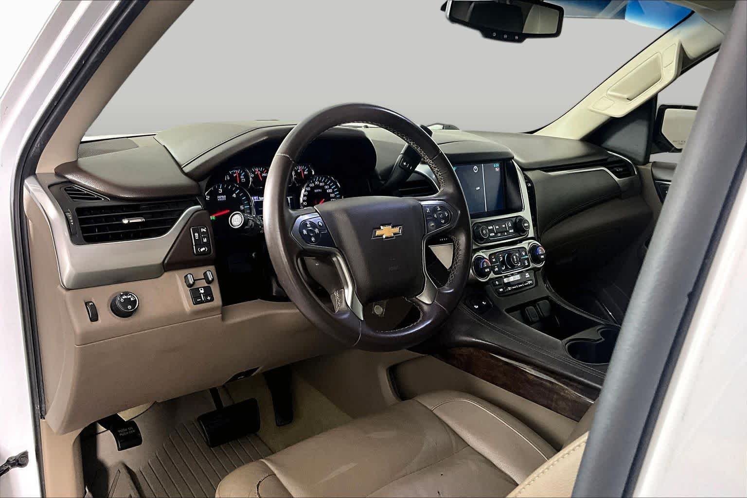 Used 2015 Summit White Chevrolet LT image 16