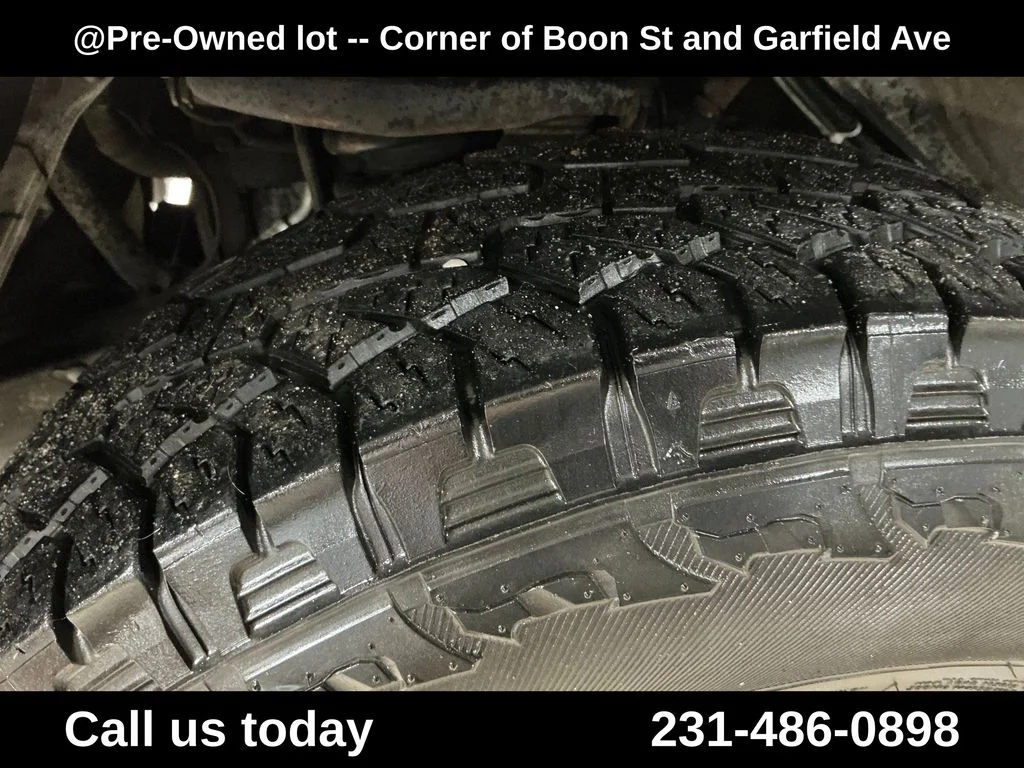 Used 2003  Toyota SR5 image 11