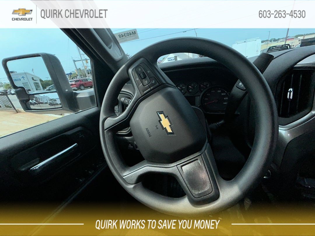 New 2026 Summit White Chevrolet Work Truck image 15
