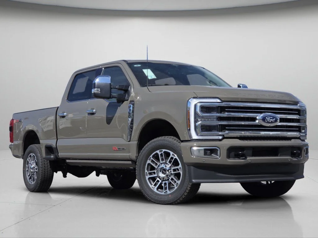 New 2026 Marsh Gray Ford Platinum image 2