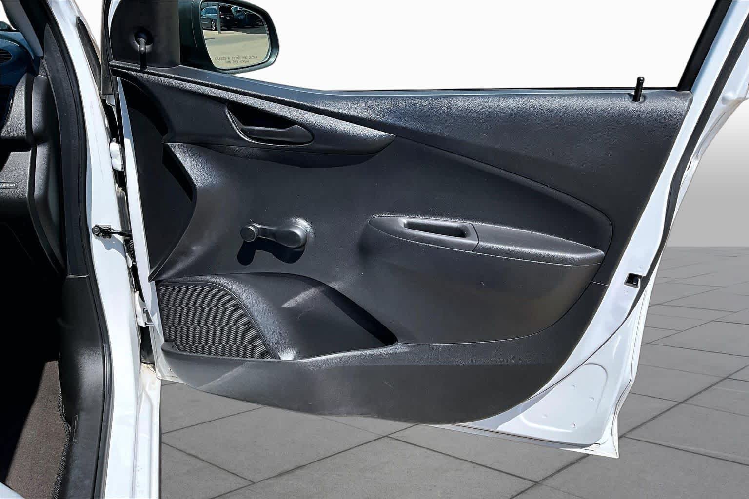Used 2017 Summit White Chevrolet LS image 22