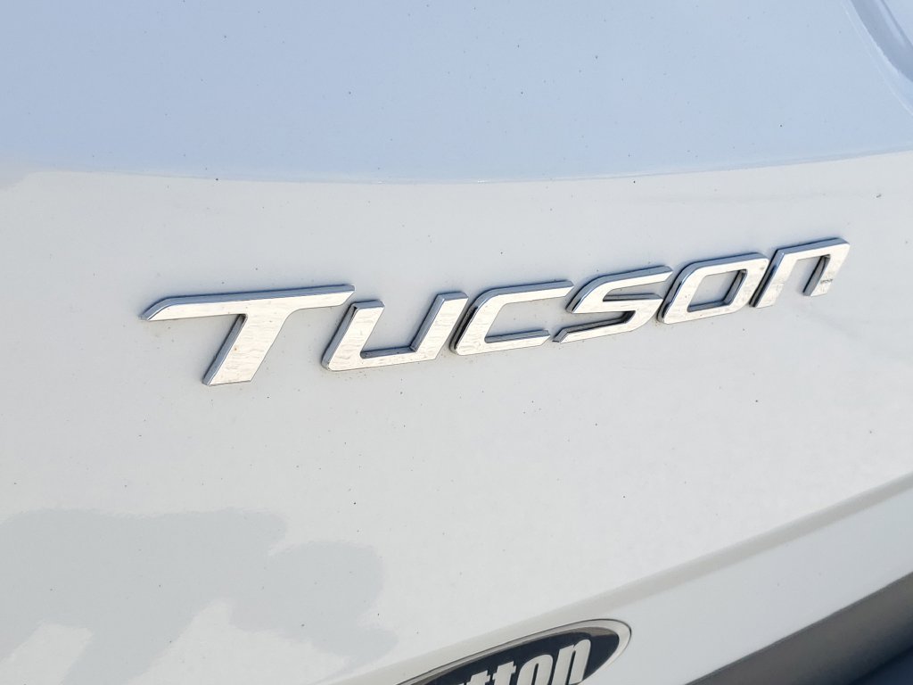 Used 2024 White Hyundai SEL image 26