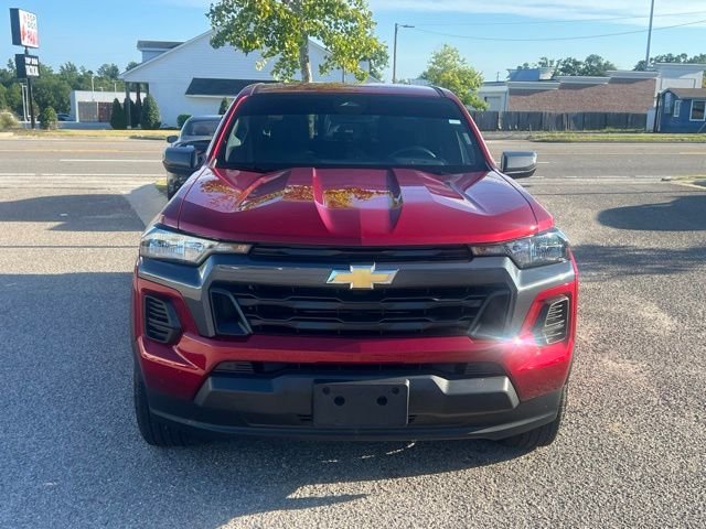 Used 2025 Radiant Red Tintcoat Chevrolet 2WD LT image 8