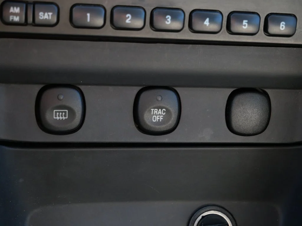 Used 2004  Ford V6 image 31