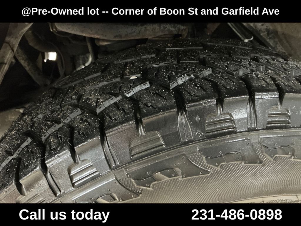 Used 2003  Toyota SR5 image 11