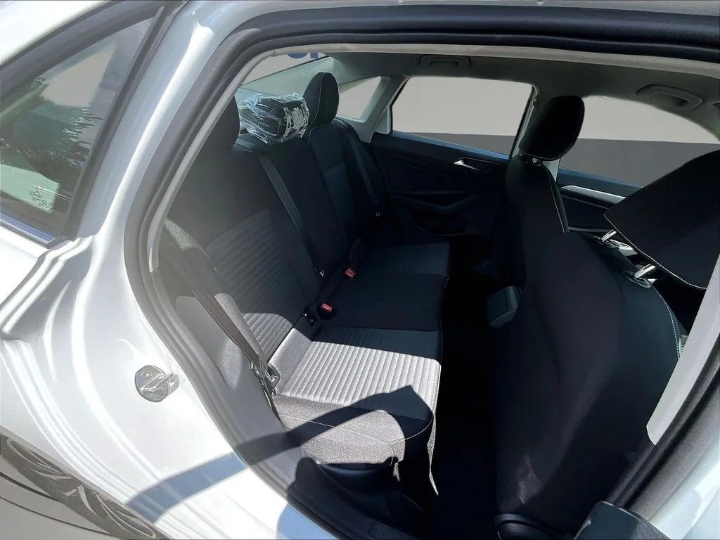 New 2026 White Volkswagen 1.5T S image 12