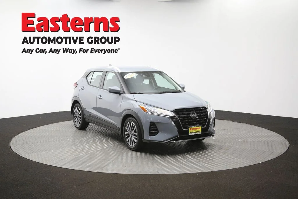 Used 2021 Gray Nissan SV image 49