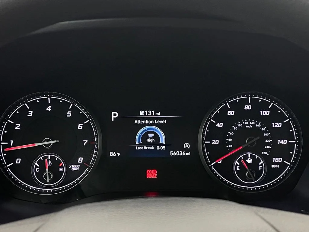Used 2023 Red Hyundai SE image 19
