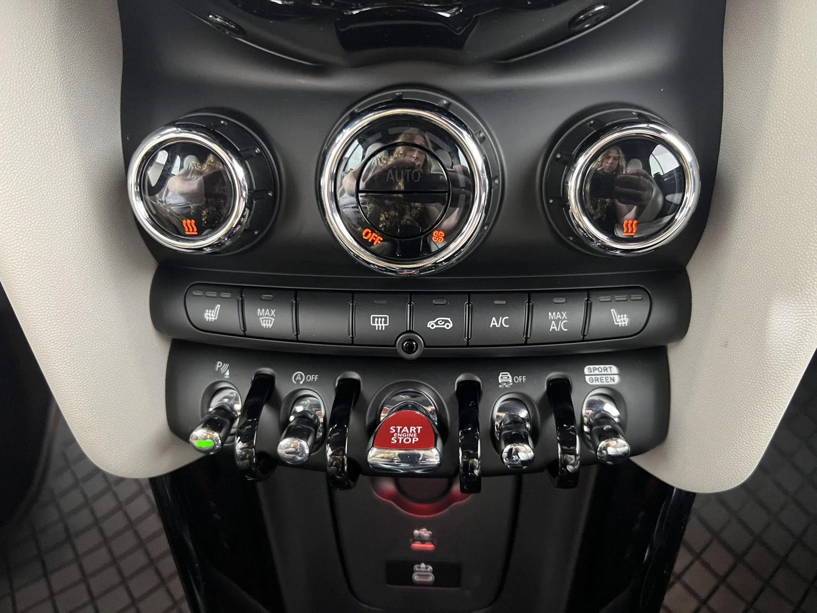 Used 2024 Chili Red MINI Cooper S image 18
