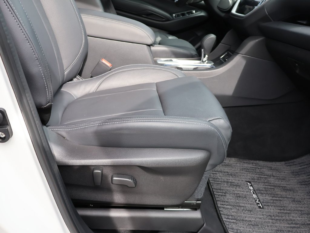 Used 2023 White Subaru Limited image 10