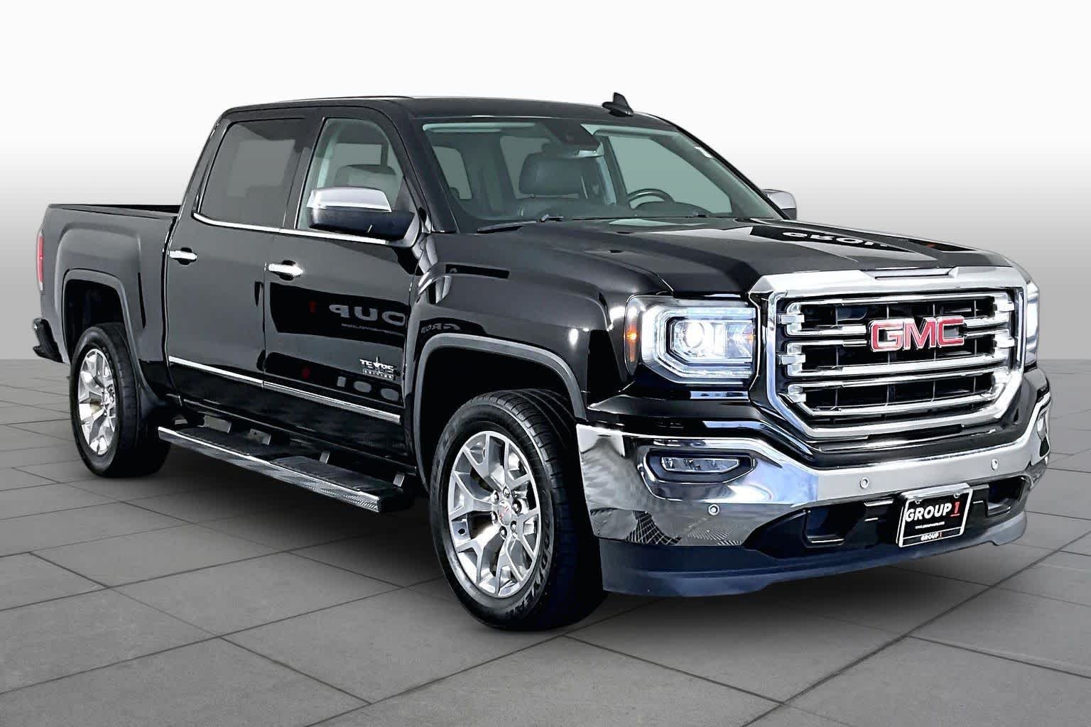 Used 2018 Onyx Black GMC SLT image 3