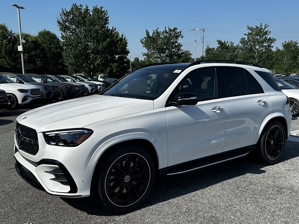 New 2026 MANUFAKTUR Moonlight White Metallic Mercedes-Benz GLE 450 image 4
