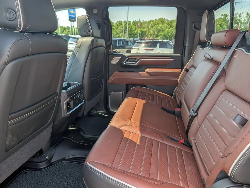 2026 GMC Sierra 3500HD Denali Ultimate - Photo 7