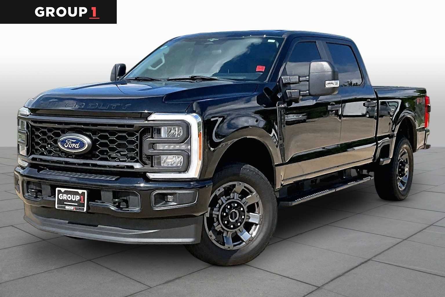 2023 Ford F-250 XL 4x4 Crew Cab 6-3/4' Box's photo