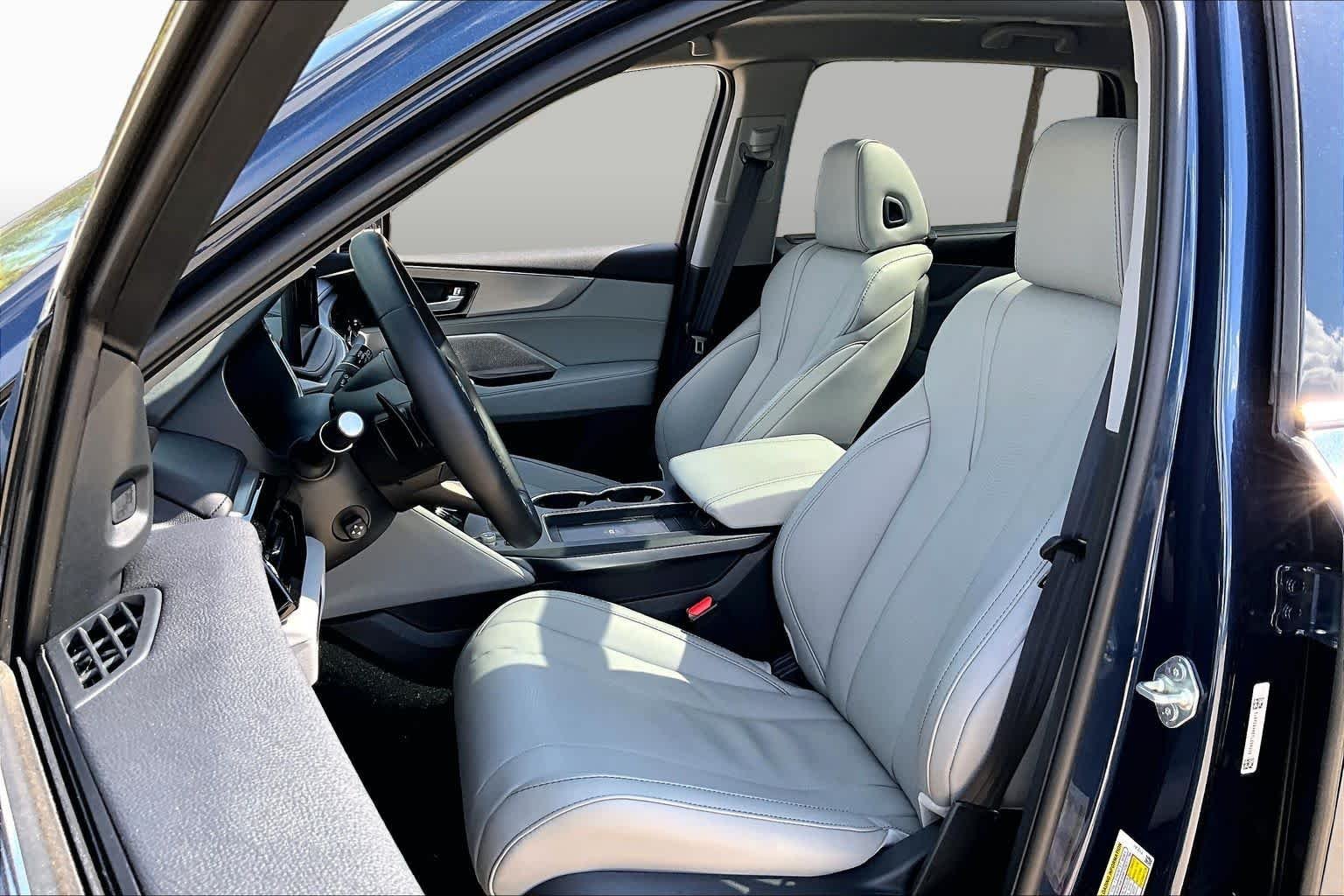 Certified Used 2026 Canyon River Blue Metallic Acura w/Technology Package image 8