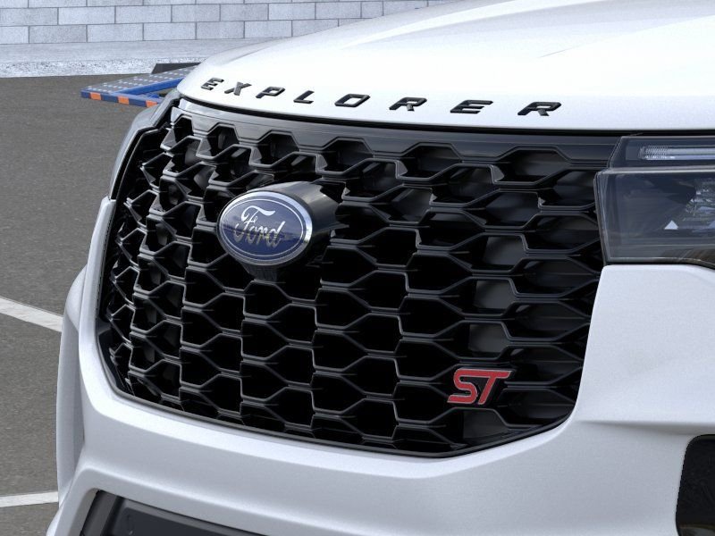 New 2026 Star White Metallic Tri-Coat Ford ST image 17