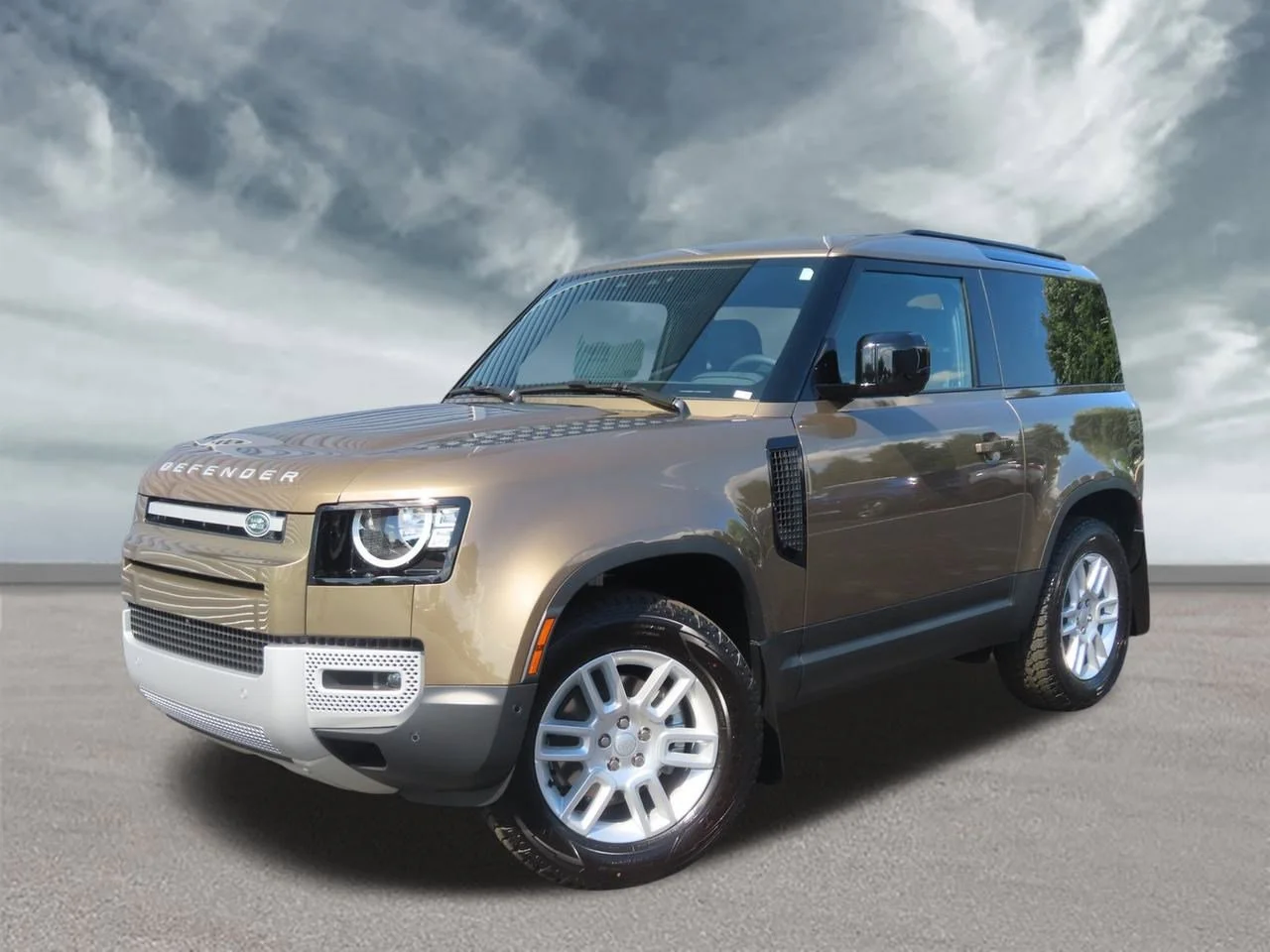 2023 Land Rover Defender S's photo