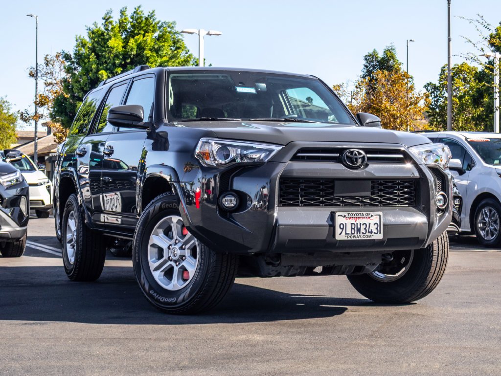 Certified Used 2024  Toyota SR5 image 2